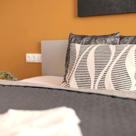 Exclusive Central 3Bedrm Stylish Residence By Prestige Homes Budapeste Exterior foto